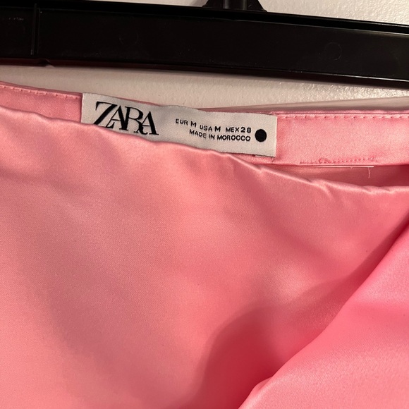 Zara Pink skirt with exaggerated bow - Picture 3 of 4